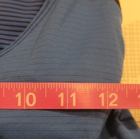 Lululemon Roll Out Tank - Picture 8 of 8